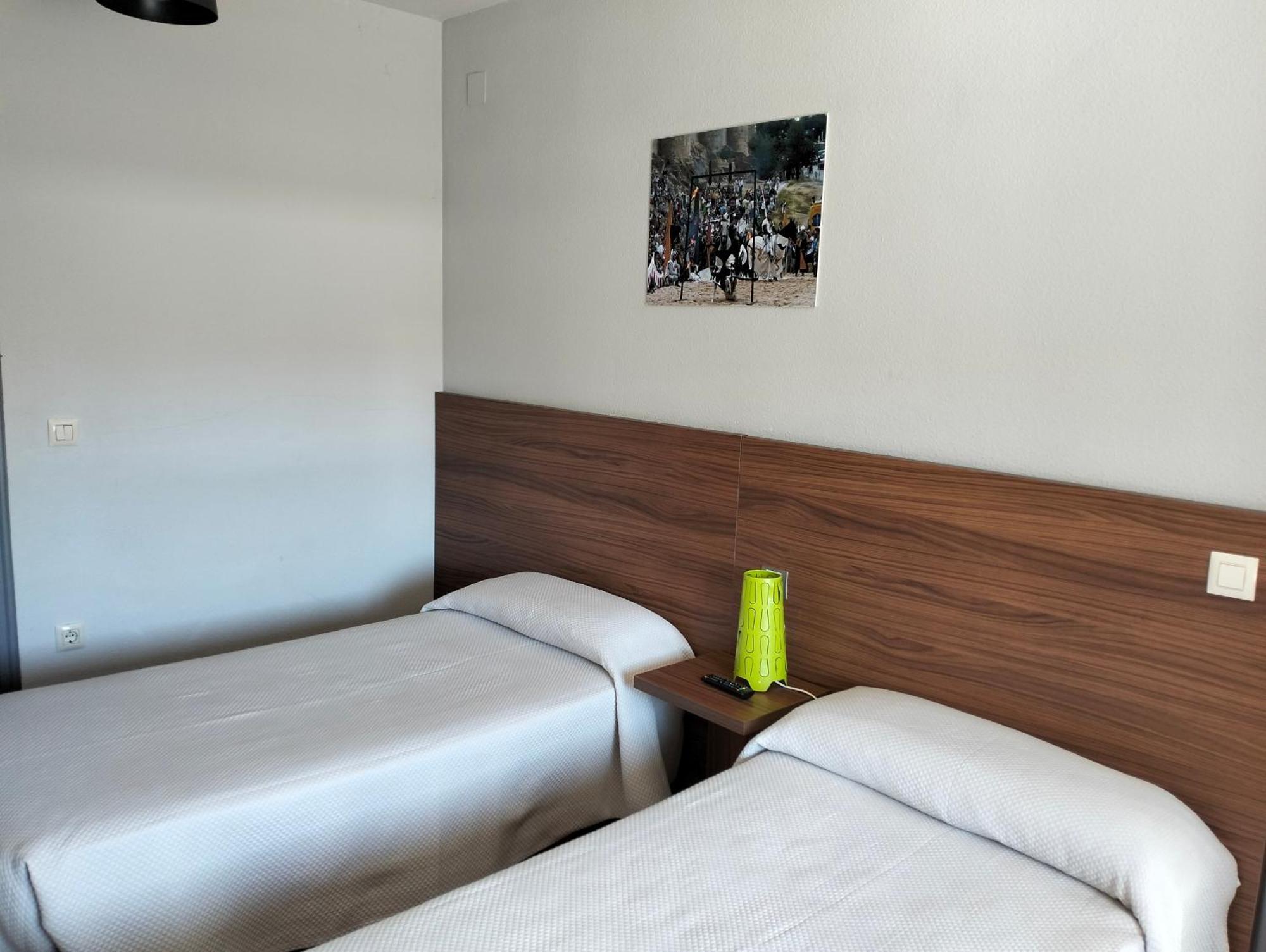 Hostal La Estacion Авила Экстерьер фото