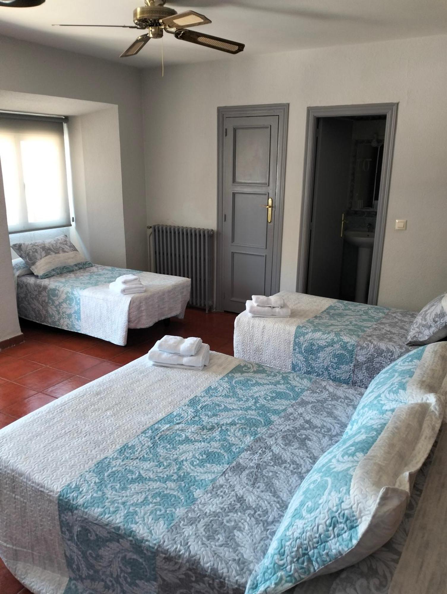 Hostal La Estacion Авила Экстерьер фото